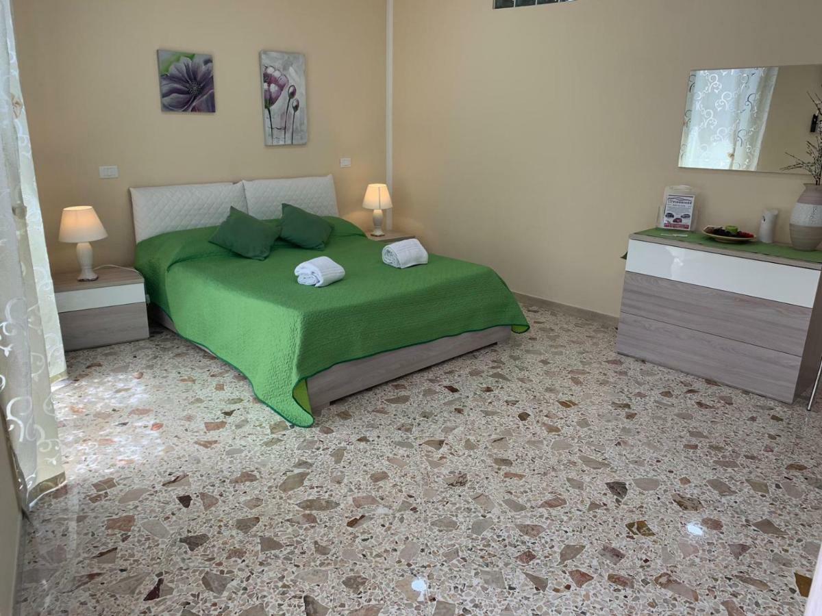 Si Viaggiare Apartments Partinico Exteriér fotografie